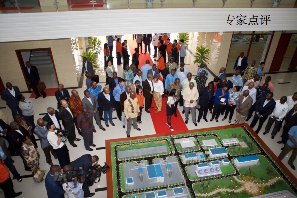 安哥拉总统会见我司工程人员 第 2 张